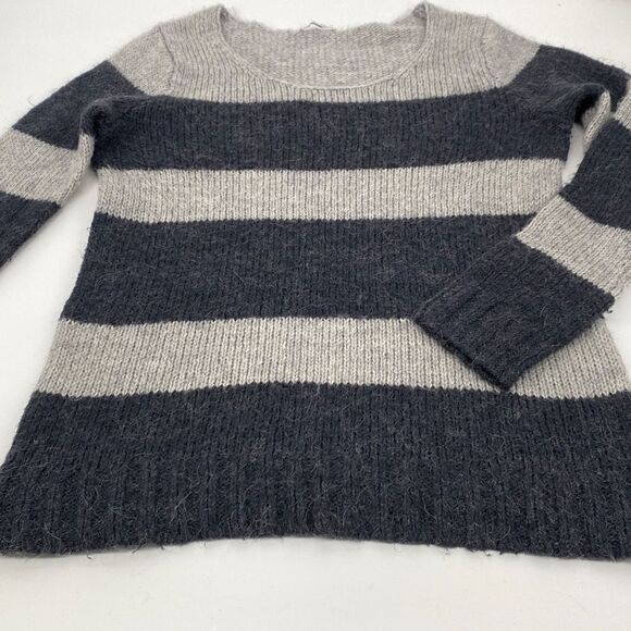 Gap Alpaca Wool Blend Stripe Round Neck Long‎ Sweater Grey Medium - Picture 3 of 8